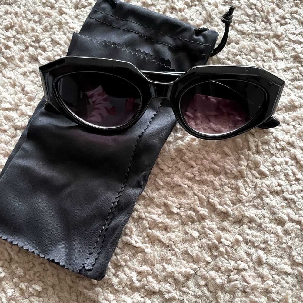 Black Oval Sunglasses